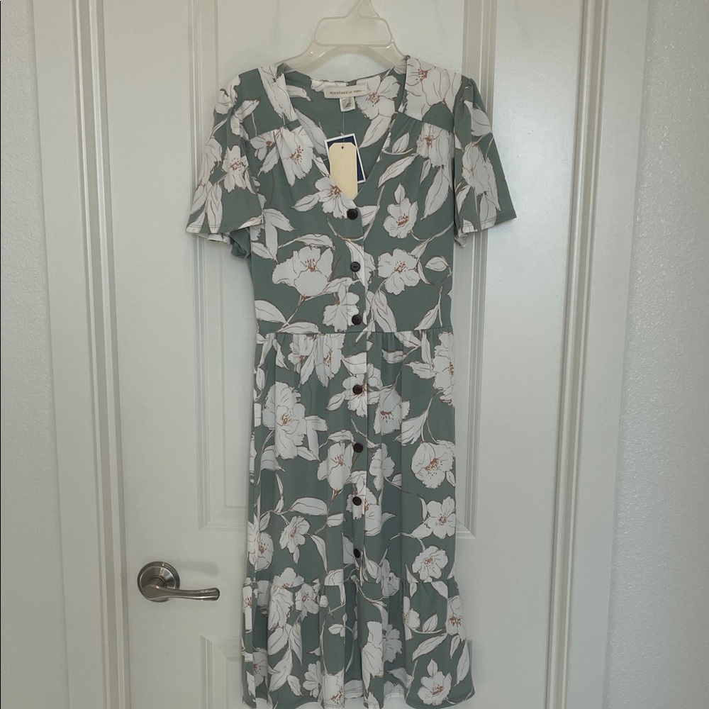 NEW with tags Floral Green Dress